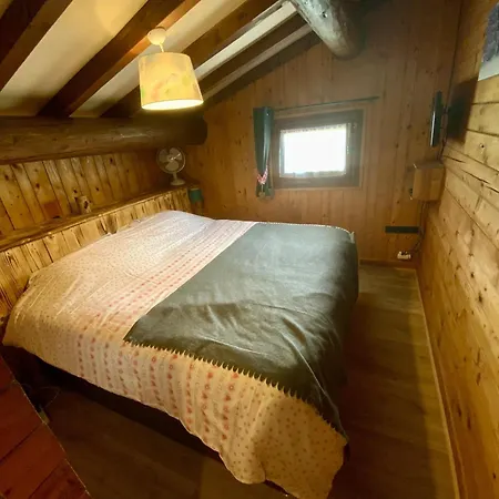 Domek alpejski Des Sangliers Séez